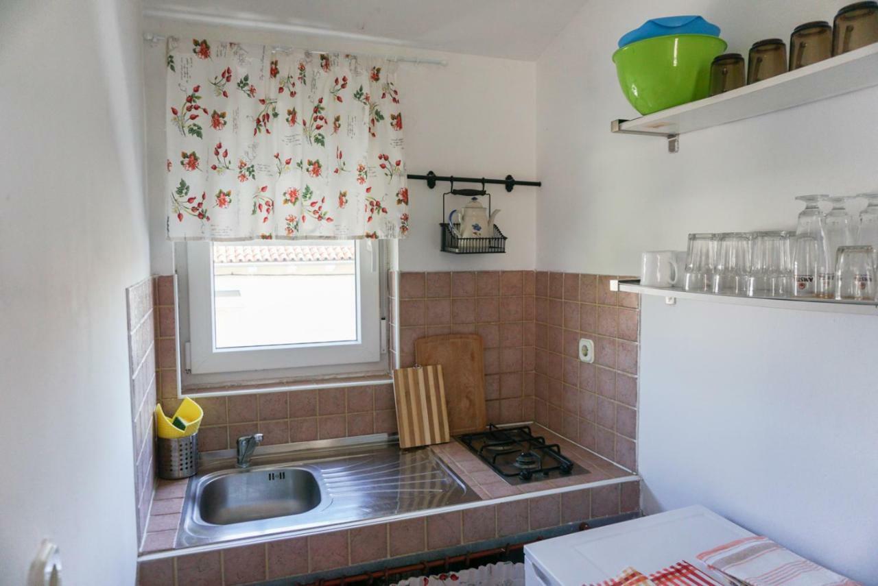 Sonja apartment Premantura Bagian luar foto